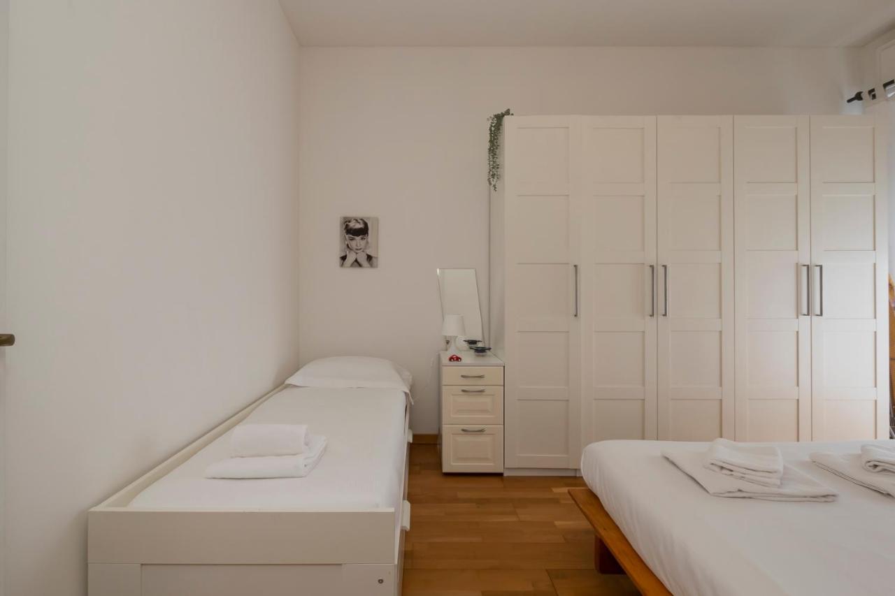 Luxury Flat Between Navigli And Duomo - Sambuco Milan Exterior photo